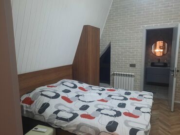 Bağ evlərinin kirayəsi: A-Frame üslublu bağ evi və həyət məkanı - Geniş, hasarlanmış həyət — 10