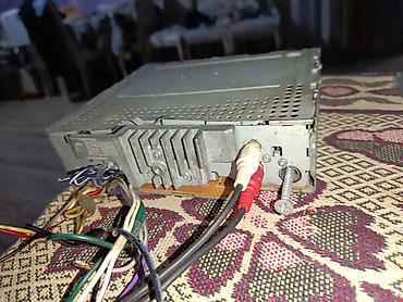 maqnitofon: Kenwood KDC-W4031 ancaq barter Xüsusiyyətlər: - Ön paneldə LCD ekran — 6