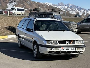 Volkswagen: Volkswagen Passat: 1994 г., 1.8 л, Механика, Бензин, Универсал — 2