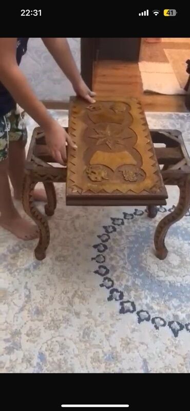 Nərdlər: Əl işı ağac oyma şahmat-nərd dəsti - Material: təbii ağac (tam ağac — 4