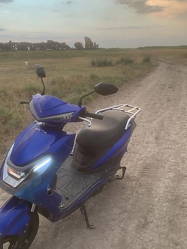 мото зонтик: Электроскутер AUCMA ECO BIKE, синий цвет. Особенности и оснащение: - — 2