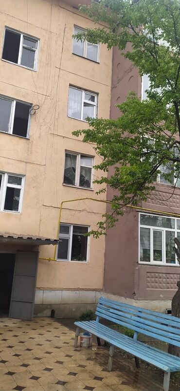 киркомдон квартира керек: 3 бөлмө, 58 кв. м, 104-серия, 3 кабат, Евроремонт