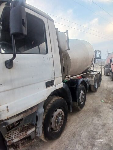 Mercedes-Benz: Mercedes-Benz : 9.9 l | 2001 il — 10