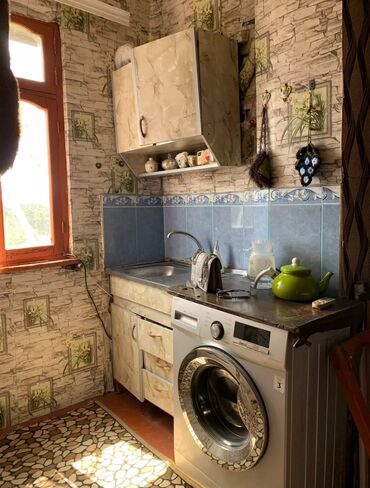 2 комнатная квартира в баку вторичное жилье: Vladimirovka, 1 otaqlı, Köhnə tikili, 19 kv. m