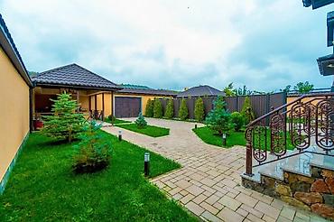 Günlük kirayə evlər: 250 kv. m, 4 otaqlı, İnternet -da lalafo.az — 2 Günlük kirayə evlər: 250 kv. m, 4 otaqlı, İnternet — 2