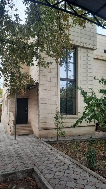 новопакровка продаю дом: Таунхаус, 120 кв. м, 4 бөлмө, Менчик ээси, Эски ремонт