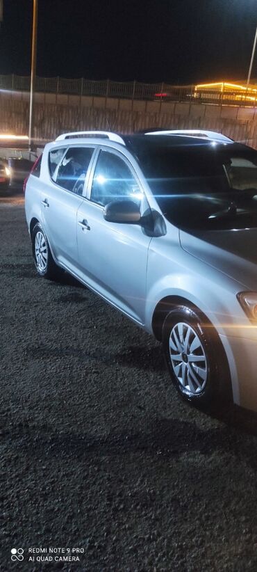 Kia: Kia Cee’d SW (universal) – gümüşü rəng Dövlət nömrə nişanı: 77-SK-794 — 8