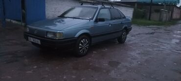 Volkswagen: Volkswagen Passat: 1991 г., 1.8 л, Механика, Бензин, Седан