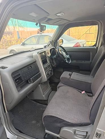 Nissan: Nissan Cube: 2004 г., Хэтчбэк — 6