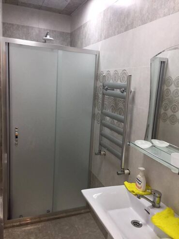 Uzunmüddətli kirayə mənzillər: Nərimanov metrosu yanınında mənzil kirayə verilir. Mərtəbə 16/9. Ümumi — 10