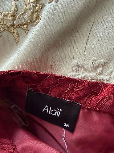 yay etekleri: Alaïi brendindən iki hissəli dəst – dərin bordo rəngində krujeva — 3