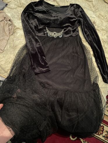 Вечернее платье, Длинная модель, Велюр, С рукавами, S (EU 36), M (EU 38)