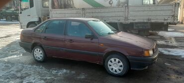 Volkswagen: Volkswagen Passat: 1989 г., 1.8 л, Механика, Бензин, Седан