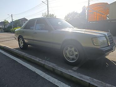 мерседес все: Mercedes-Benz E-Class: 1988 г., 2.2 л, Автомат, Бензин — 3