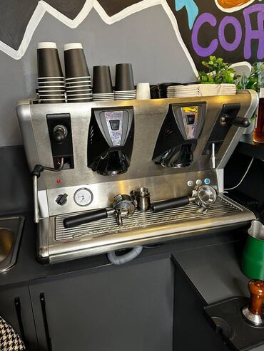 Paltaryuyan maşınlar: La San Marco Sprint 100. Apparat və grinder (üyüdən) - 1 ildir
