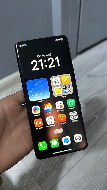 фен mi: Xiaomi, 12S Ultra, Б/у, 256 ГБ, цвет - Черный, 2 SIM, eSIM — 5
