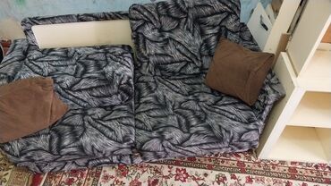 işlənmiş divan satılır: Tek Divan 80 AZN Bele islek vezyetdedi hecbir prablem yoxdu