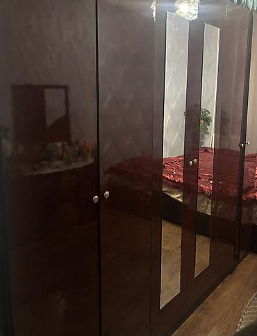 Vaxdinda çox baha alınıb ev təmirə getdiyi üçün satılır Yataq otağı