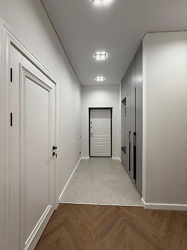 жк капитал: 3 комнаты, 82 м², Элитка, 11 этаж, Дизайнерский ремонт — 8