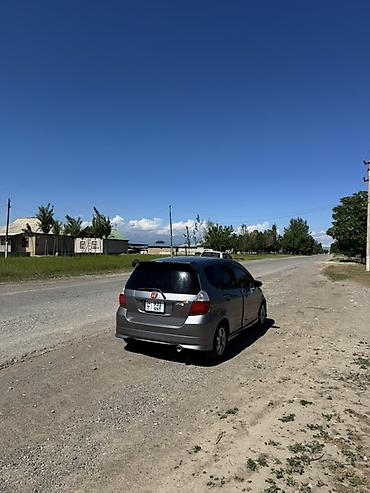 Honda: Honda Fit: 2003 г. — 2