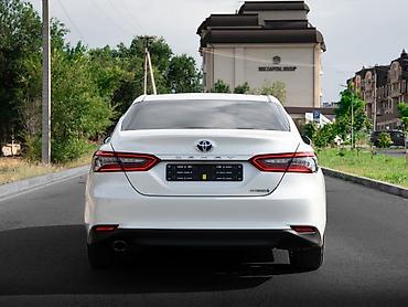 стратер: Toyota Camry: 2023 г., 2.5 л, Автомат, Гибрид, Седан — 6
