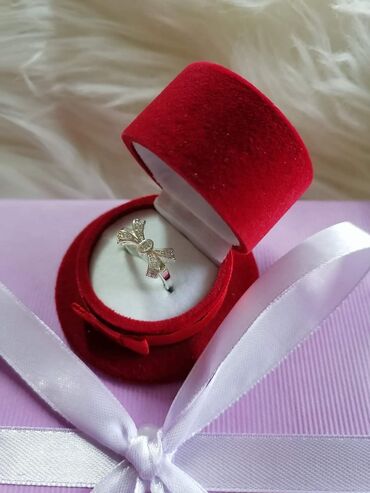 Prstenje: Cena 1200din — 27