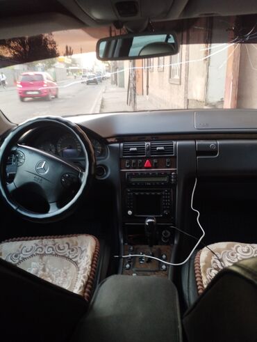 м60 м62: Mercedes-Benz E-Class: 2001 г., 3.2 л, Типтроник, Бензин, Седан