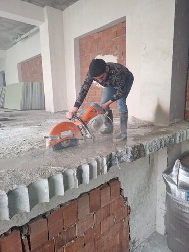 Plitə işləri: Beton kesen beton kesimi beton deşen beton deşimi beton kesme deşmə