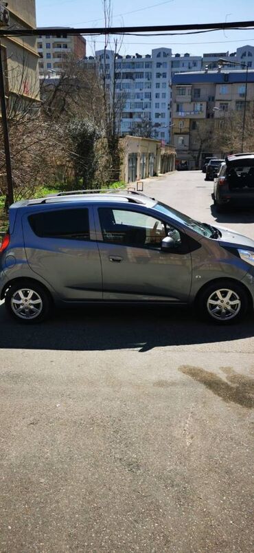 Chevrolet Spark: 1.3 л | 2023 г. 44500 км Хэтчбэк