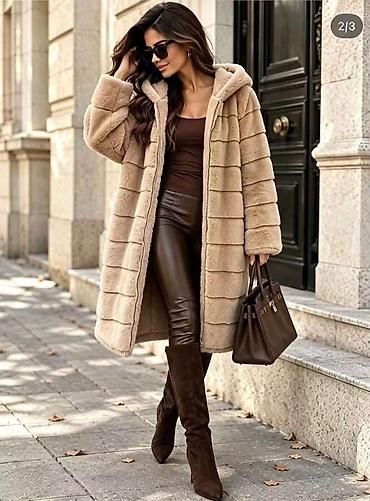 Prelepe mekane bunde
Vel: S M L XL
Cena: 4800 dinara v6