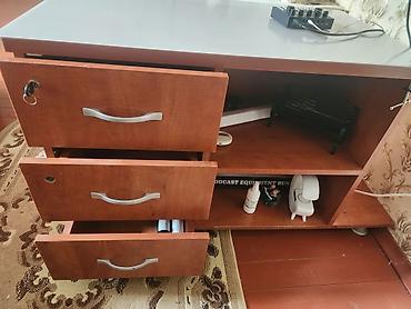 komputer setup: Düz masa, Polkalı, Siyirməli, Teksturalı laminat, Zəmanətsiz, Kredit yoxdur — 2