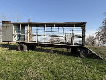 Другие аксессуары для шин, дисков и колес: Платформа для пчел На тракторной основе с откидной площадкой — 1