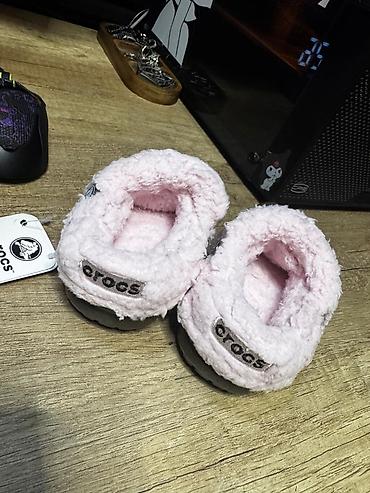 Детская обувь: 🔥 Оригинальные редкие Crocs (лимитированные модели с мехом) 🔥 Новые, с — 6