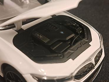 Figurice i makete: BMW 325LI G20 "Alpine Weiss" 1:24 - NOVO NOVO! Model BMW 325LI — 13