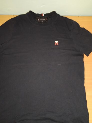 novogodišnje majice: Short sleeves T-shirt, L (EU 52), Tommy Hilfiger, color - Black, Cotton