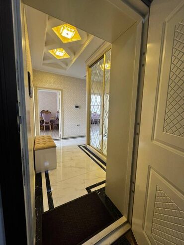 Uzunmüddətli kirayə mənzillər: Xətai Rayonu Ağ Şəhər Mərkəzi Bulvar Küçəsi 2 otaq. Mərtəbə - 7/5 — 8