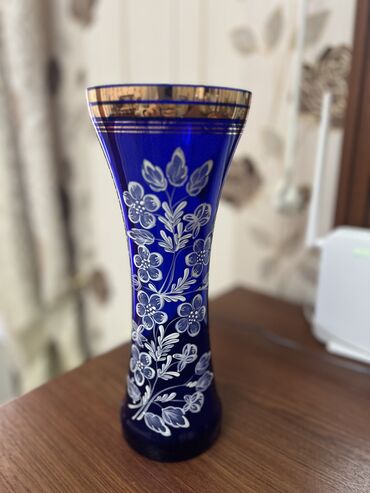 gül dekor: Одна ваза