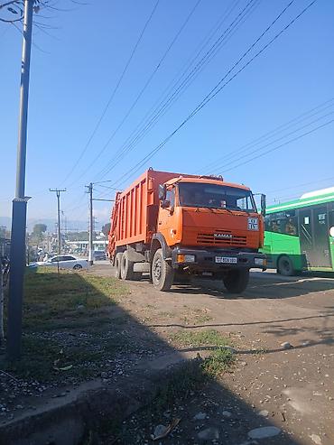 Другой транспорт: КамАЗ мусоровоз (оранжевый), 6х4, задняя загрузка. Характеристики и — 2