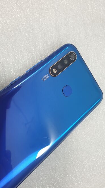 я ищу телефон: Vivo Y19, Колдонулган, 256 ГБ, түсү - Көк, Бөлүп төлөө менен, 2 SIM