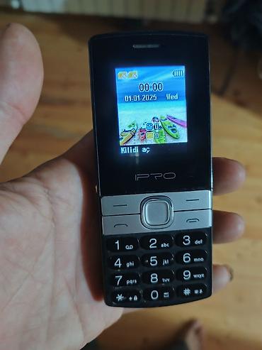 zeng üçün melodiyalar: IPRO düyməli mobil telefon Xüsusiyyətlər: - İki SIM dəstəyi (ekranda — 3