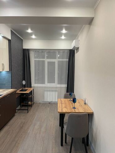 срочно продаю дом военно антоновка: 1 комната, 44 м², Элитка, 14 этаж, Евроремонт
