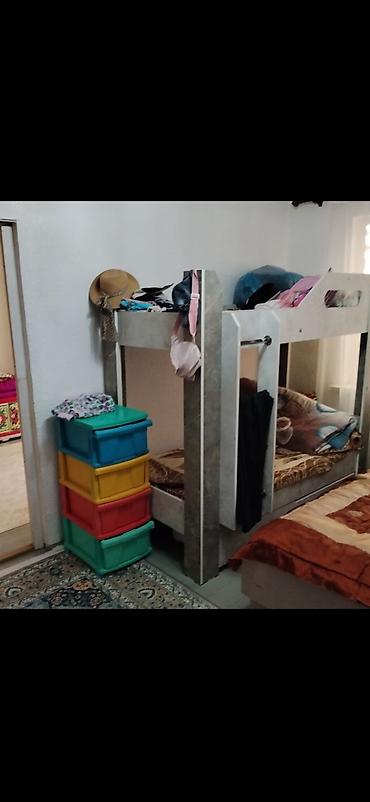 Үйлөрдү ижарага берүү: 68 м², 4 бөлмө, Жаш гвардия, Чогуу жашоосу жок — 8