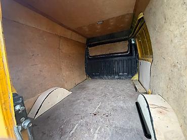 Ford: Ford Transit: 2.5 l | 1996 il Van body type — 11