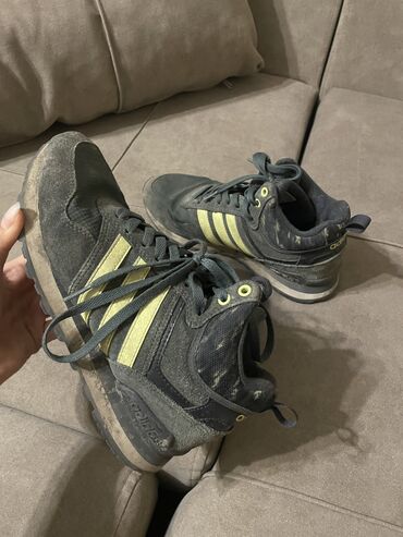 Кроссовки и спортивная обувь: Кроссовки, 38.5, Adidas, Б/у, Самовывоз