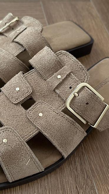 Босоножки, сандалии, шлепанцы: Сандалии Stradivarius из натуральной замши 🤎 — Размер: 37, но — 7
