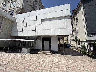 Аренда офисов, 320 м², В жилом комплексе, 1 линия, С оборудованием, С отдельной кухней