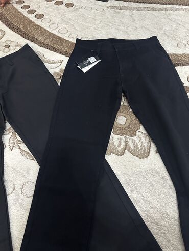 мужские спартивки: Джинсы и брюки, цвет - Черный, Новый