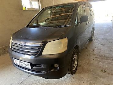 мотор нексия 1: Toyota Noah: 2003 г., 2 л, Автомат, Бензин, Минивэн — 4