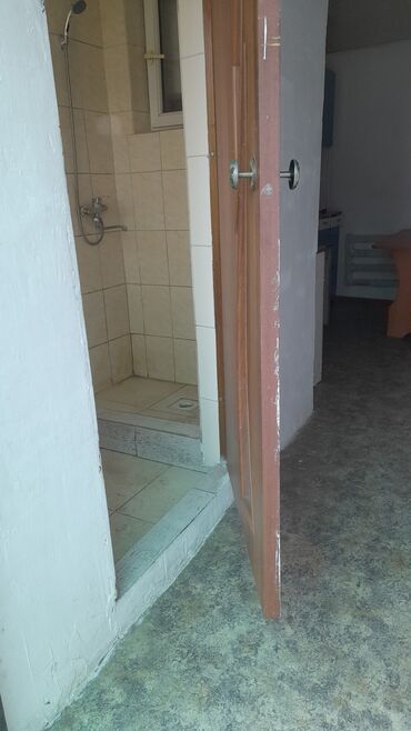 сдается дом токмок: 25 м², 2 комнаты, Забор, огорожен
