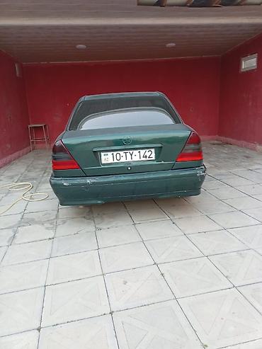 w202 donmə: Model: Mercedes-Benz C‑Class (W202) sedan Kuzov: 4 qapılı, tünd — 4